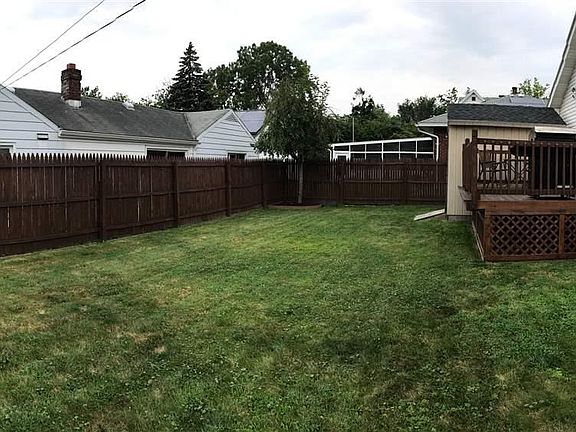 5th image of 40 Leversee Ave