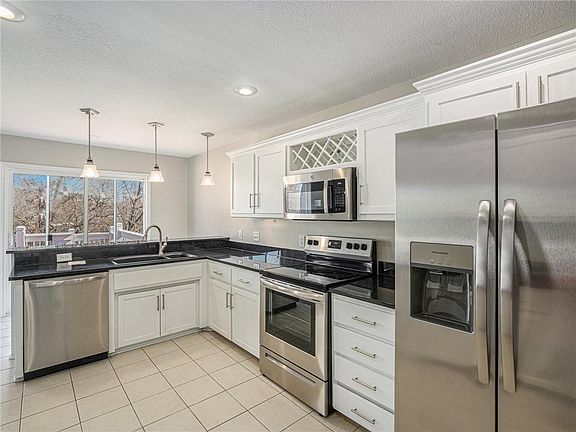 5th image of 13395 Sycamore Dr
