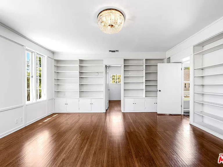809 N Bedford Dr — Photo 31