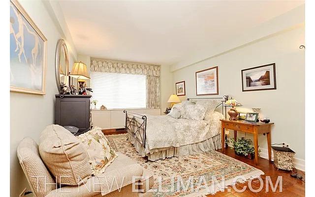 Sold by Douglas Elliman | media 6