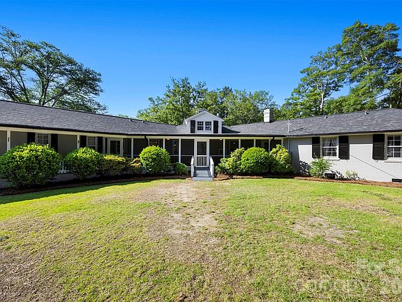 2nd image of 1314 Park Ln