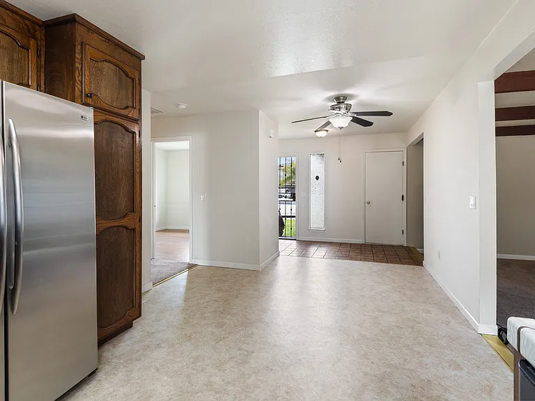 109 Ginos Ct — Photo 10