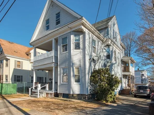 48 Simmons Ave, Brockton, MA 02301