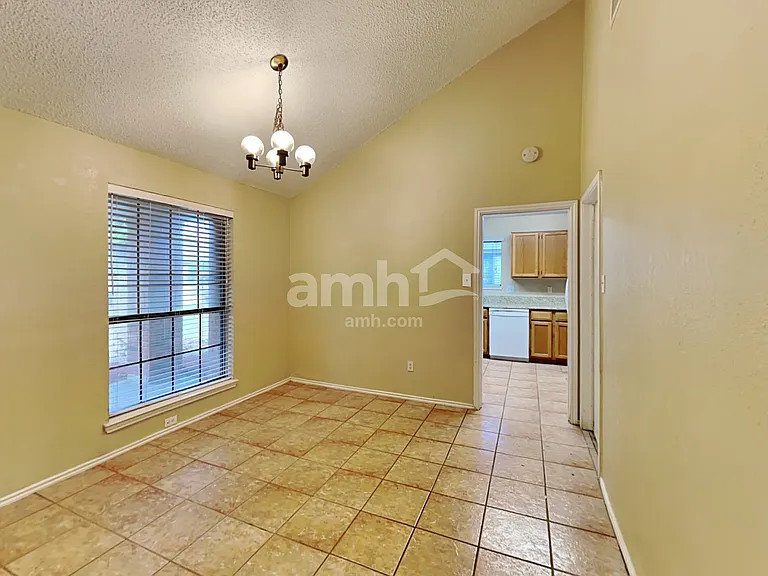 3717 Flagstone Ave — Photo 5