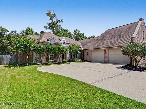 2nd image of 7 Southern Oaks Rd