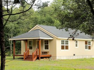 9 Bobcat Ln, Staatsburg, NY 12580