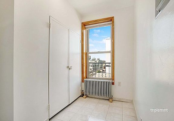 3rd image of 234 4th Ave APT 3R