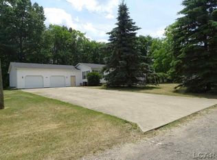 3900 Zepher Dr, Adrian, MI 49221