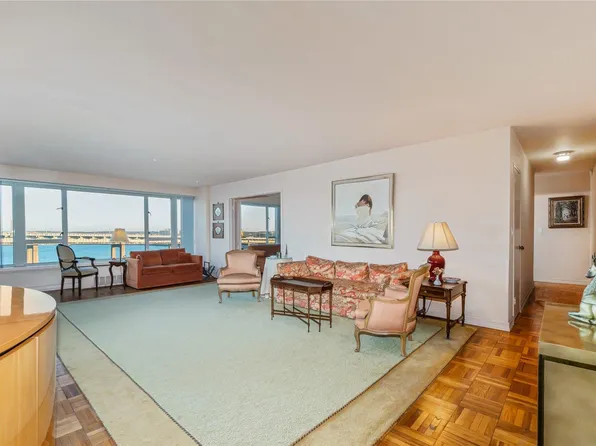 166-25 Powells Cove Blvd #11H, Beechhurst, NY 11357