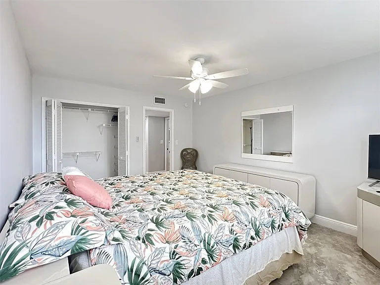 3505 Oaks Way #310 — Photo 14