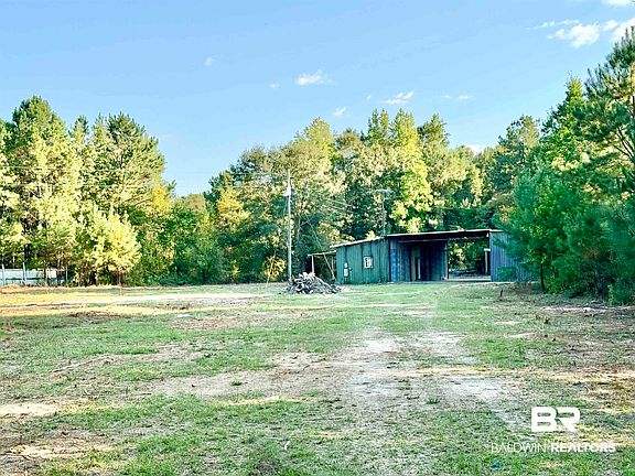 3rd image of 680 Travis Rd
