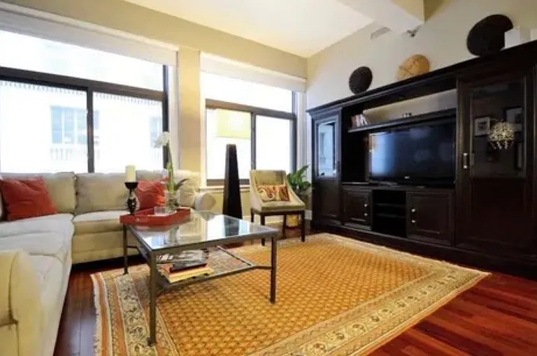 1500 Chestnut St #4D — Photo 4