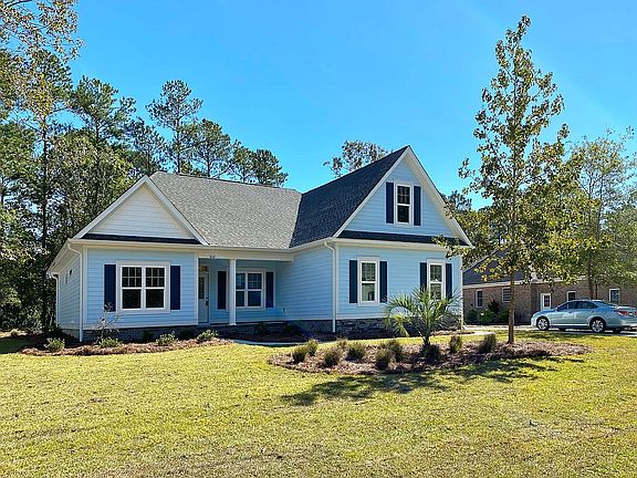 4th image of 610 Grovewood Ln SE