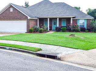 305 Peachtree St, Brandon, MS 39042