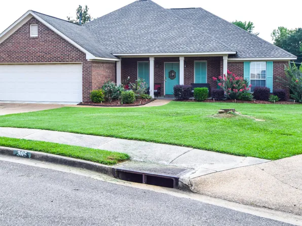 305 Peachtree St, Brandon, MS 39042