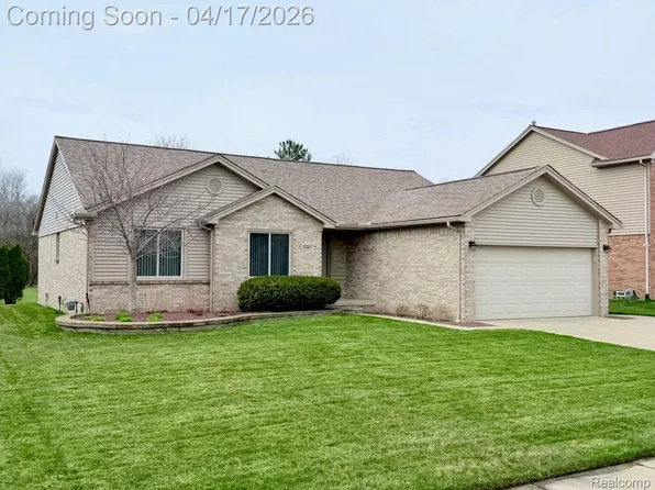 33267 Monticello Dr, Sterling Heights, MI 48312