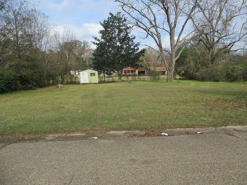 2nd image of 1127 Simmons St