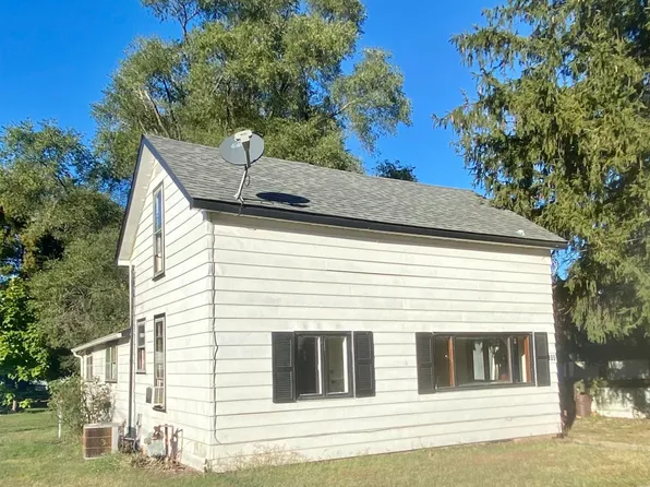 105 W Wheeler St, Hanna, IN 46340