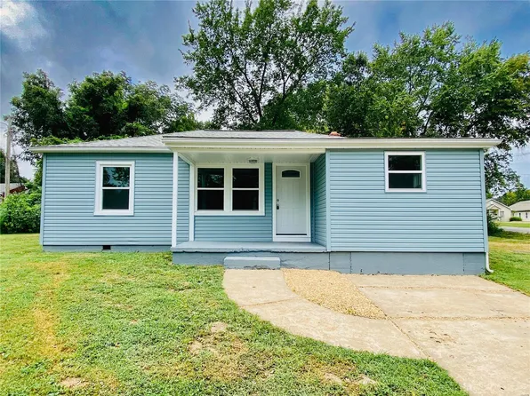 308 N Springfield St, Cuba, MO 65453