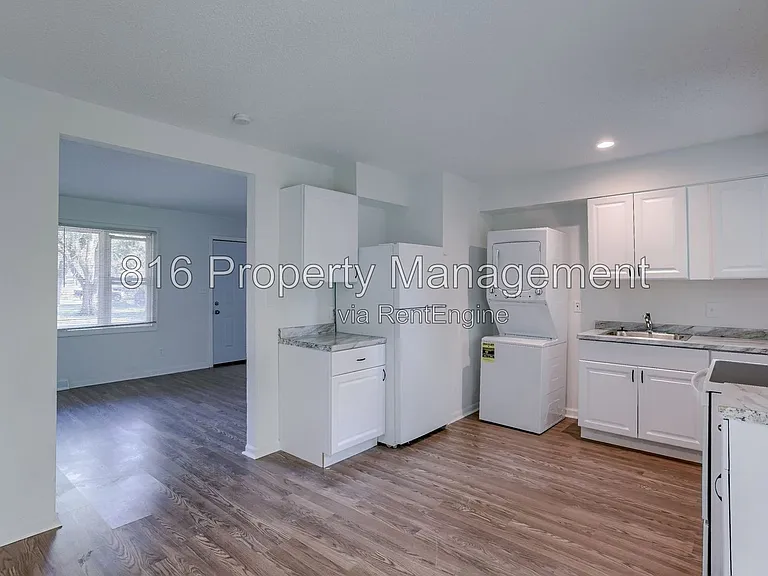 8701 E 114th St — Photo 7