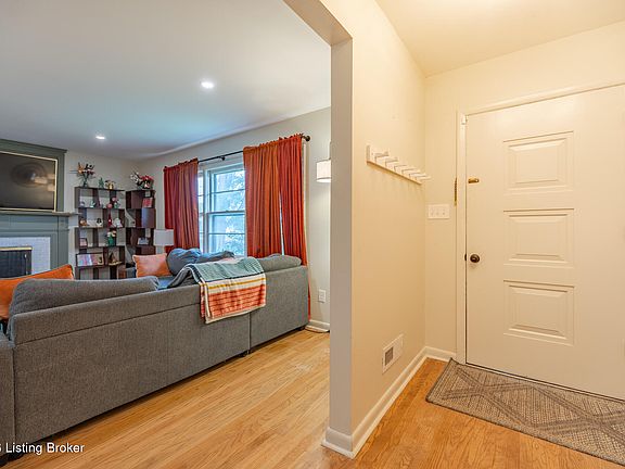 5th image of 3618 Glencreek Ln