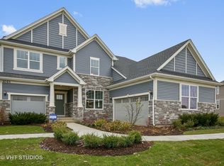 610 Bristle Cone Dr, Crystal Lake, IL 60012