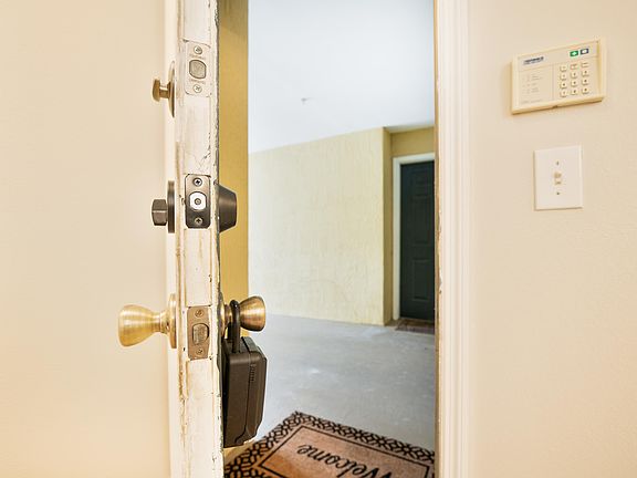 2nd image of 3591 S Kernan Blvd #522