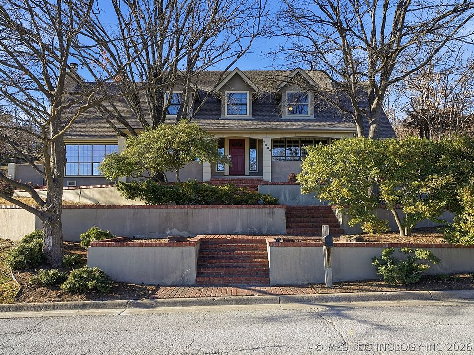 1st image of 7824 S Urbana Ave