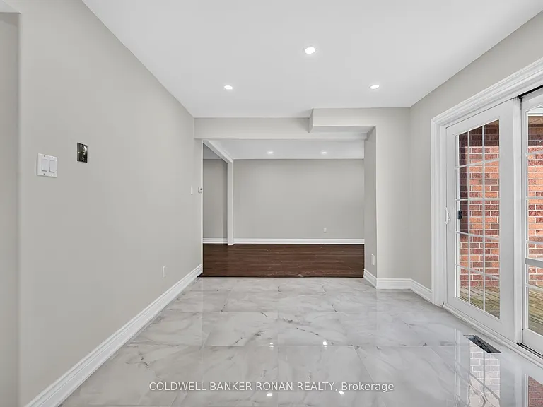 8 McCullough Ave — Photo 10