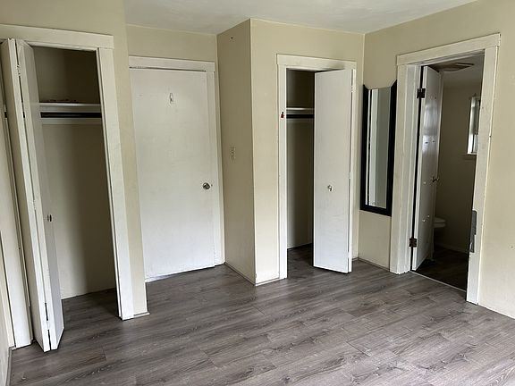5th image of 386 Reynolds Ave #386
