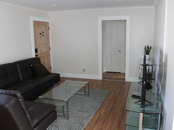 5th image of 7525 Eton Ave