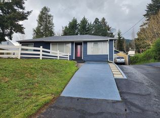 1038 N Myrtle Rd, Myrtle Creek, OR 97457