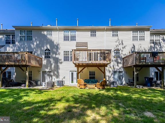 2nd image of 306 Allens Ln