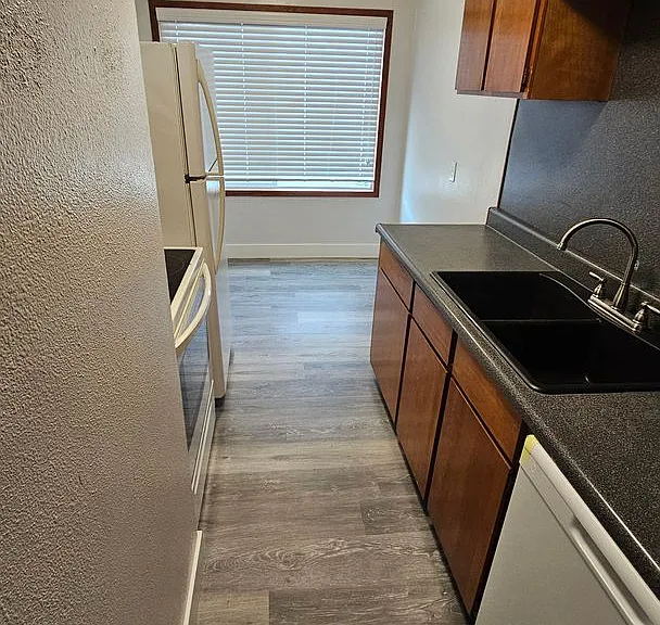 Arvin Duplex — Photo 2