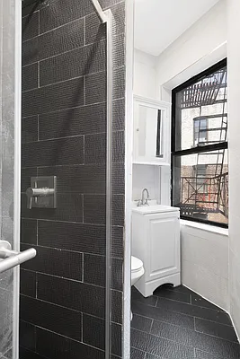 Rented by Compass | media 27