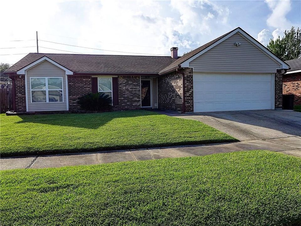 1st image of 2917 Sherwood Dr