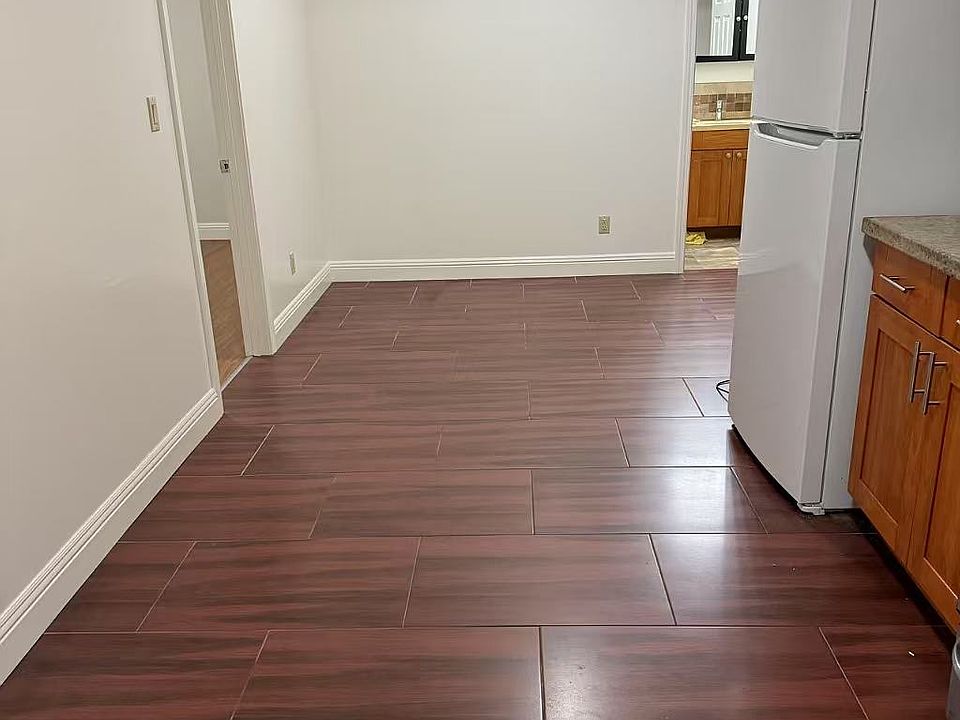 1st image of 901 Huron Ave #A