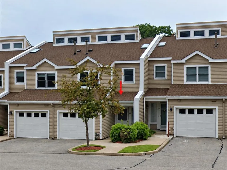 46 Lawton Brook Ln
