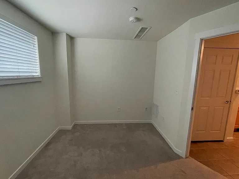 1031 Spring St #1A — Photo 7