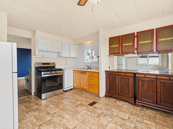 5th image of 2331 Central Ave Space Q