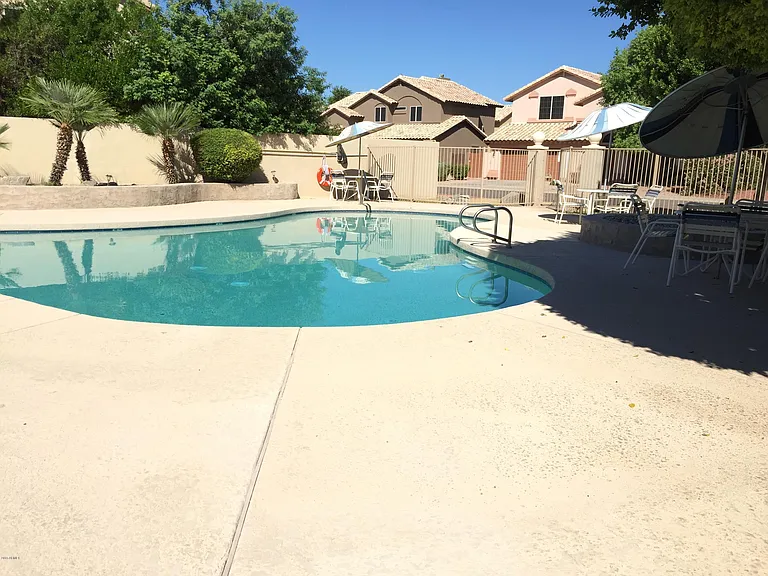 9023 W Lisbon Ln — Photo 73
