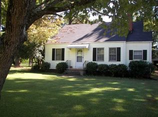 13 Woodlawn Ave, Hampton, GA 30228