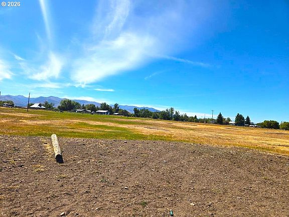 5th image of Summit Prairie Rd
