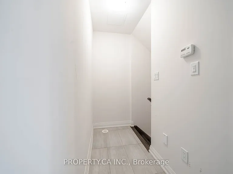 1776 A Lawrence Ave W #1 — Photo 7