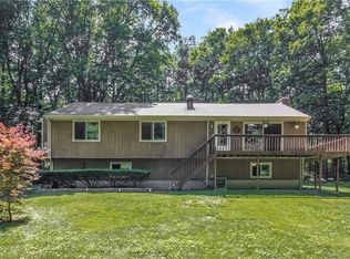 280 Laurelbrook Dr, Guilford, CT 06437