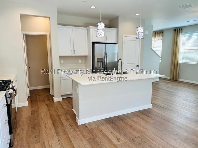 616 Ophelia Ave — Photo 11