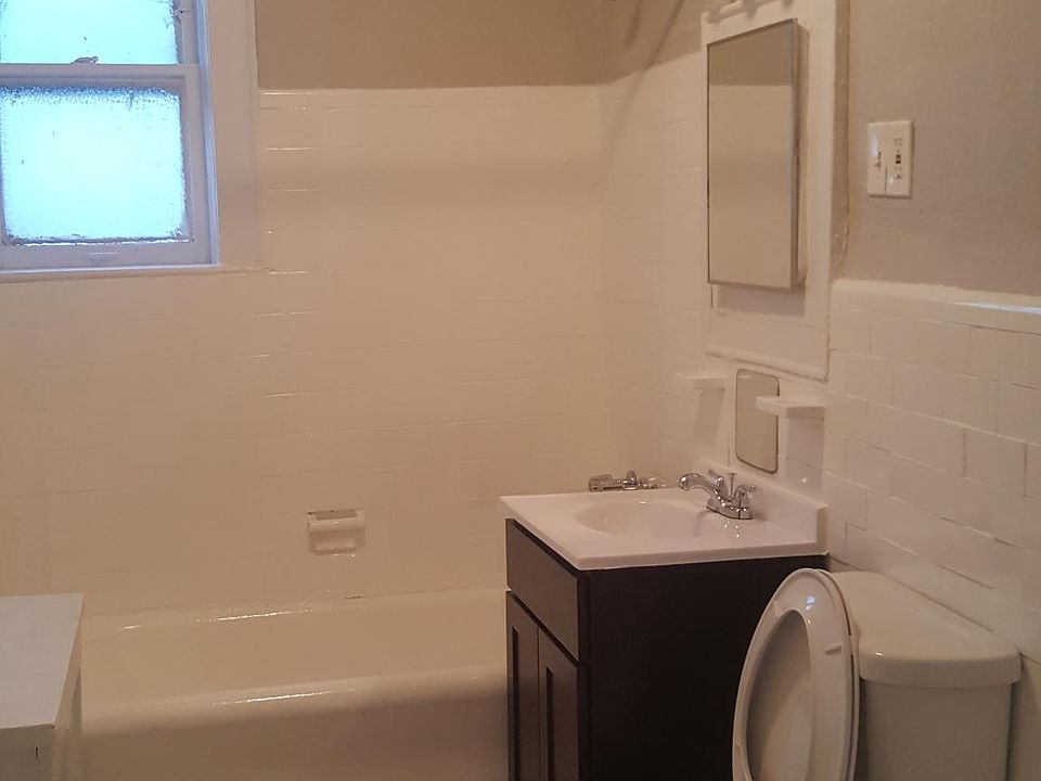 1st image of 65 Headley Ter APT 5