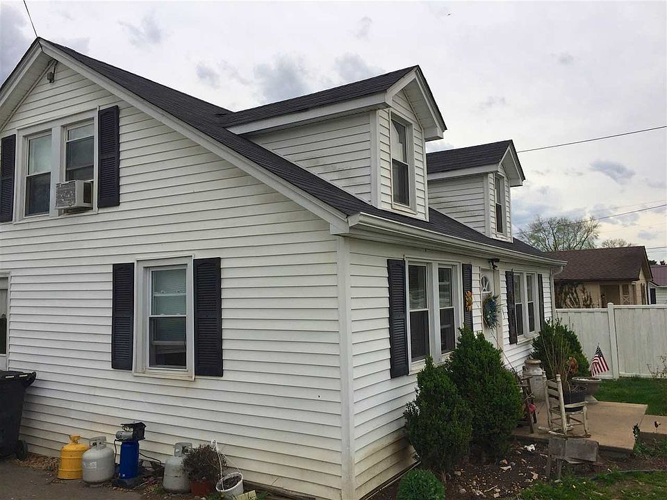 2nd image of 307 Elk St