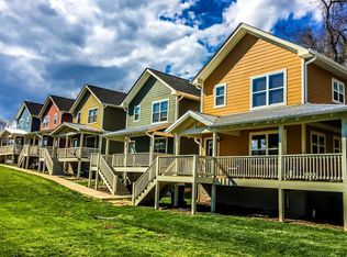 10 Cottage Cove Ln, Asheville, NC 28803