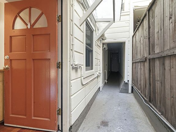 3rd image of 544 Noe St #A
